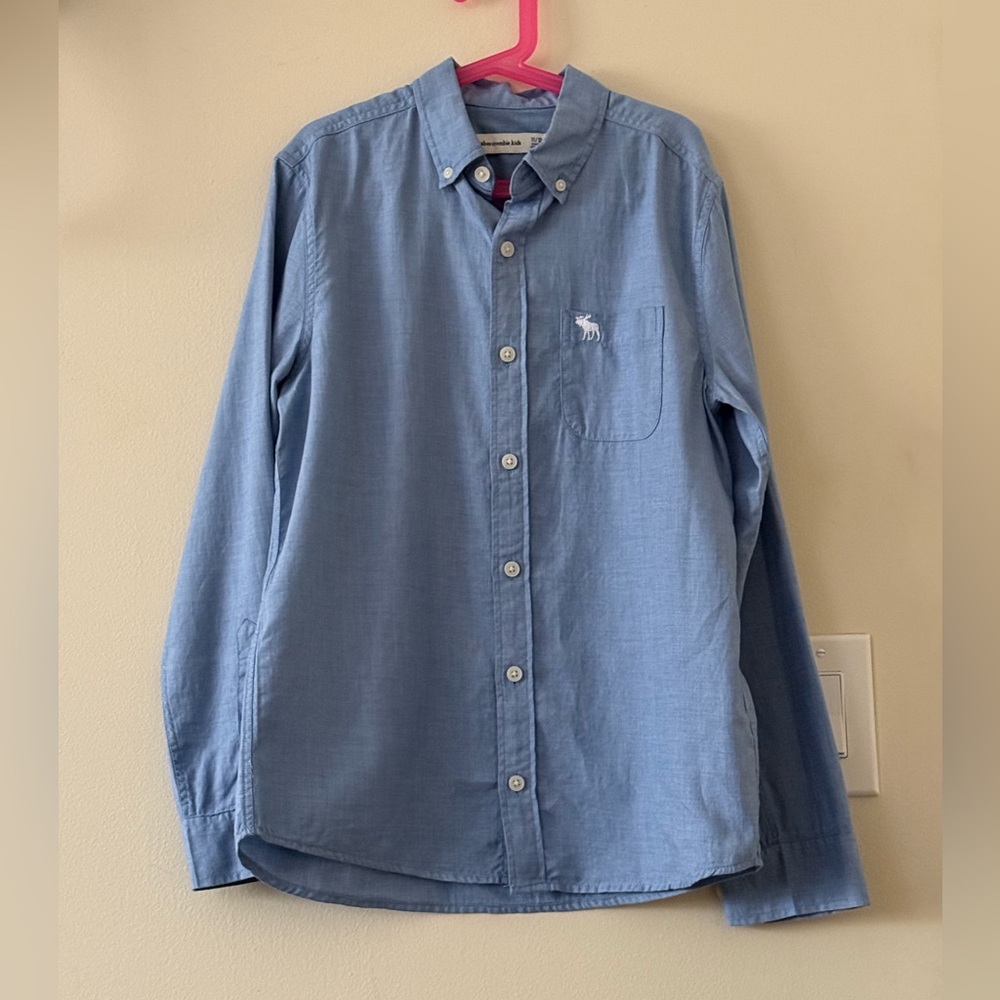 {Abercrombie Kids}-Size 11/12-Boys Icon Blue Long Sleeve Button Down